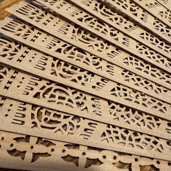 Intricate Tan Hand Fan - Picture 3 of 7